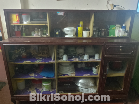 সুকেশ লোহার খাট কাঁচের টি টেবিল